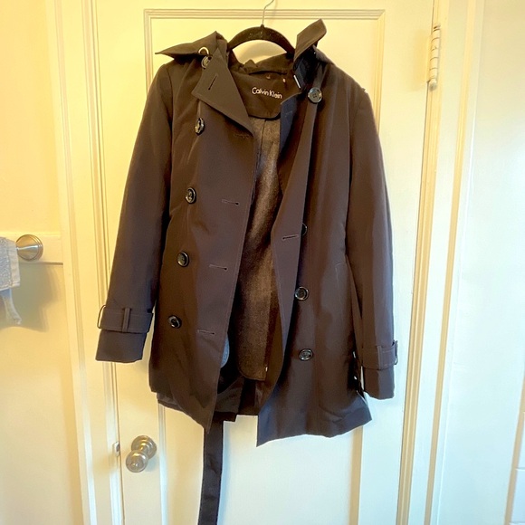 Black raincoat - Picture 1 of 3